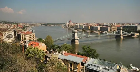 budapeste-02-04.webp