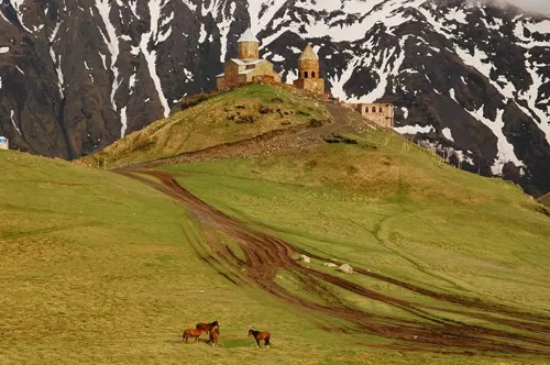 stepansminda-00