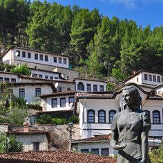 Balcãs ’11 – Dia 12 – Lushnje e Berat