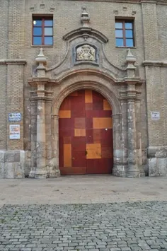 25