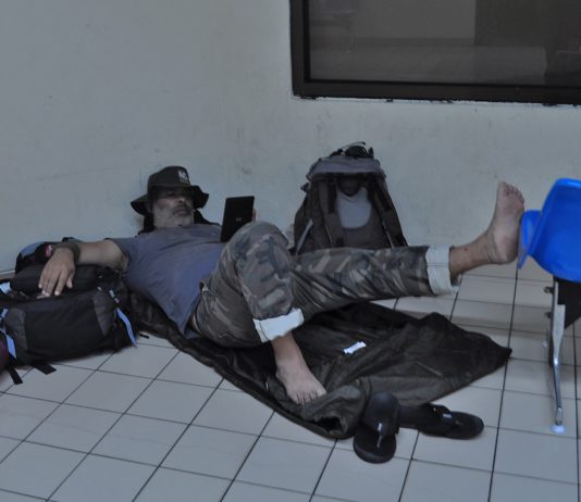 Dormir no Aeroporto: Dicas e Ideias