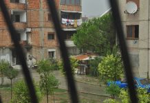 Momentos: Aquele Café em Lushnje