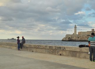 Momentos: Um Domingo em Havana