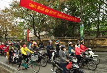 Como atravessar as ruas no Vietname