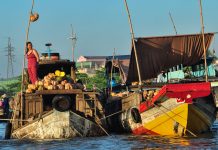 Locais: Mercado Flutuante de Can Tho