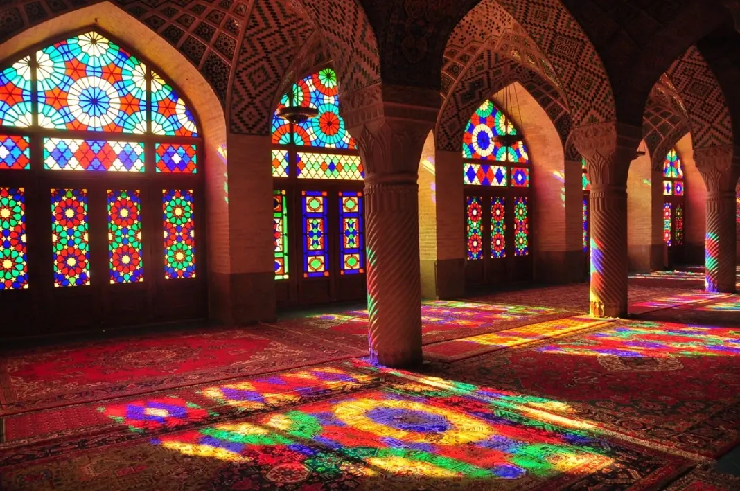 Nasir-ol-Molk-mosque-01