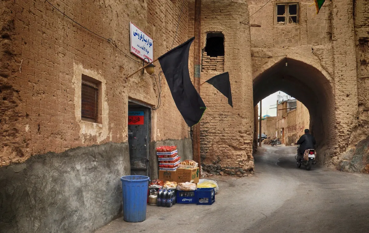 yazd-03-02