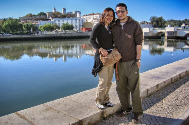 Os meus primeiros convidados, 2005. na altura um jovem casal da Malásia que acabava os estudos na Europa. Hoje estão casados, tiveram duas meninas. Convidaram-me para a cerimónia mas era um pouco fora de mão. Vou revê-los em Janeiro de 2017. Doze anos mais tarde.