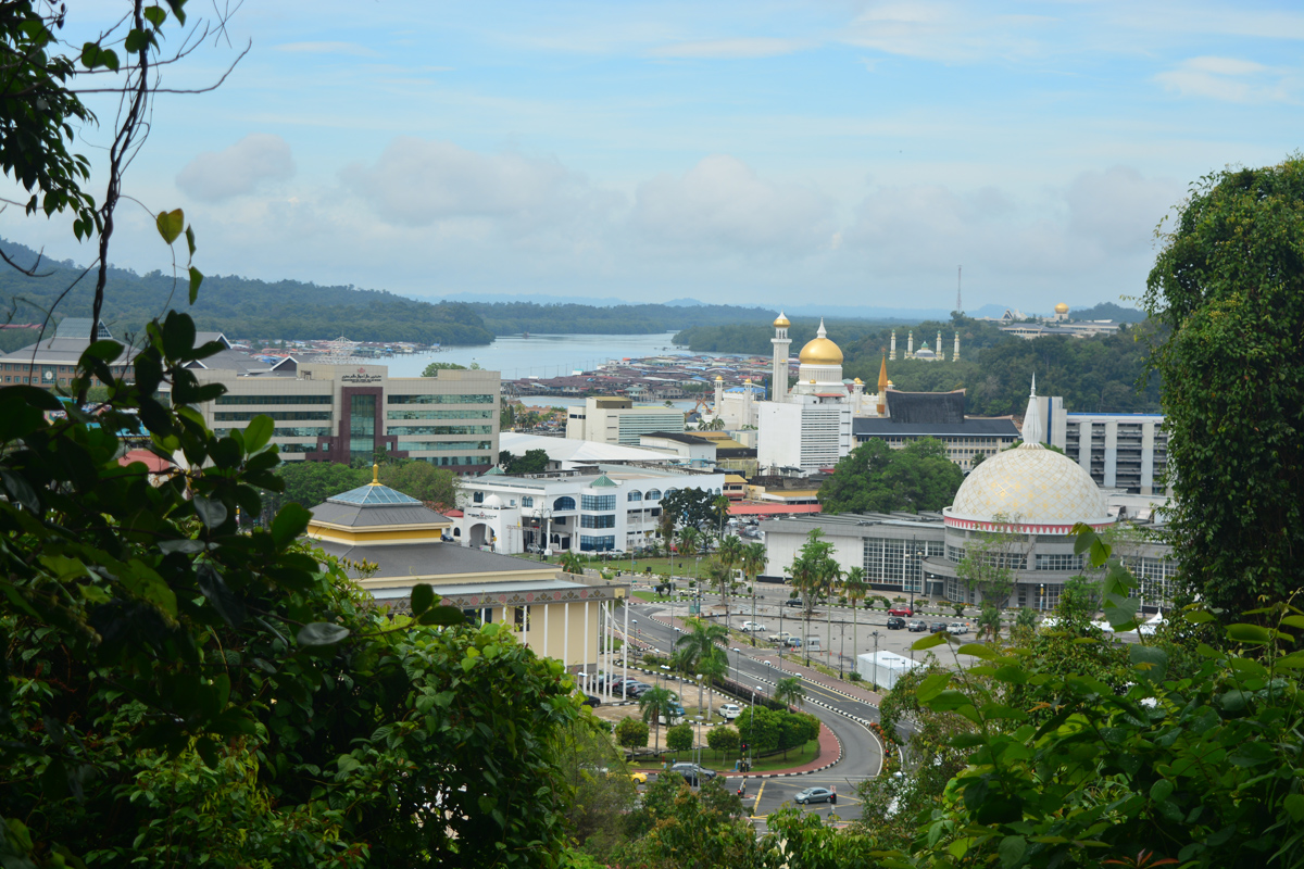 dia45-brunei-04