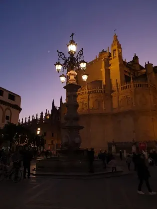 Sevilha ao anoitecer