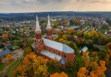 A Lituânia reabre aos visitantes estrangeiros