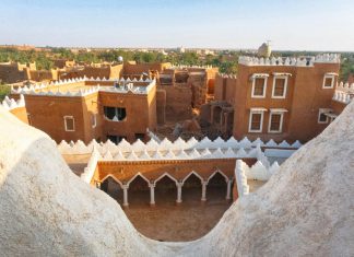 Viagem às Arábias – Dia 05 – Shakra