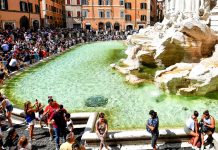 Acesso à Fonte Trevi, em Roma, passa a ser pago